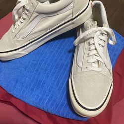 VANS Old Skool Sneakers UltraCush Insoles Pop Marshmallow White Suede Color Mens  Size 11