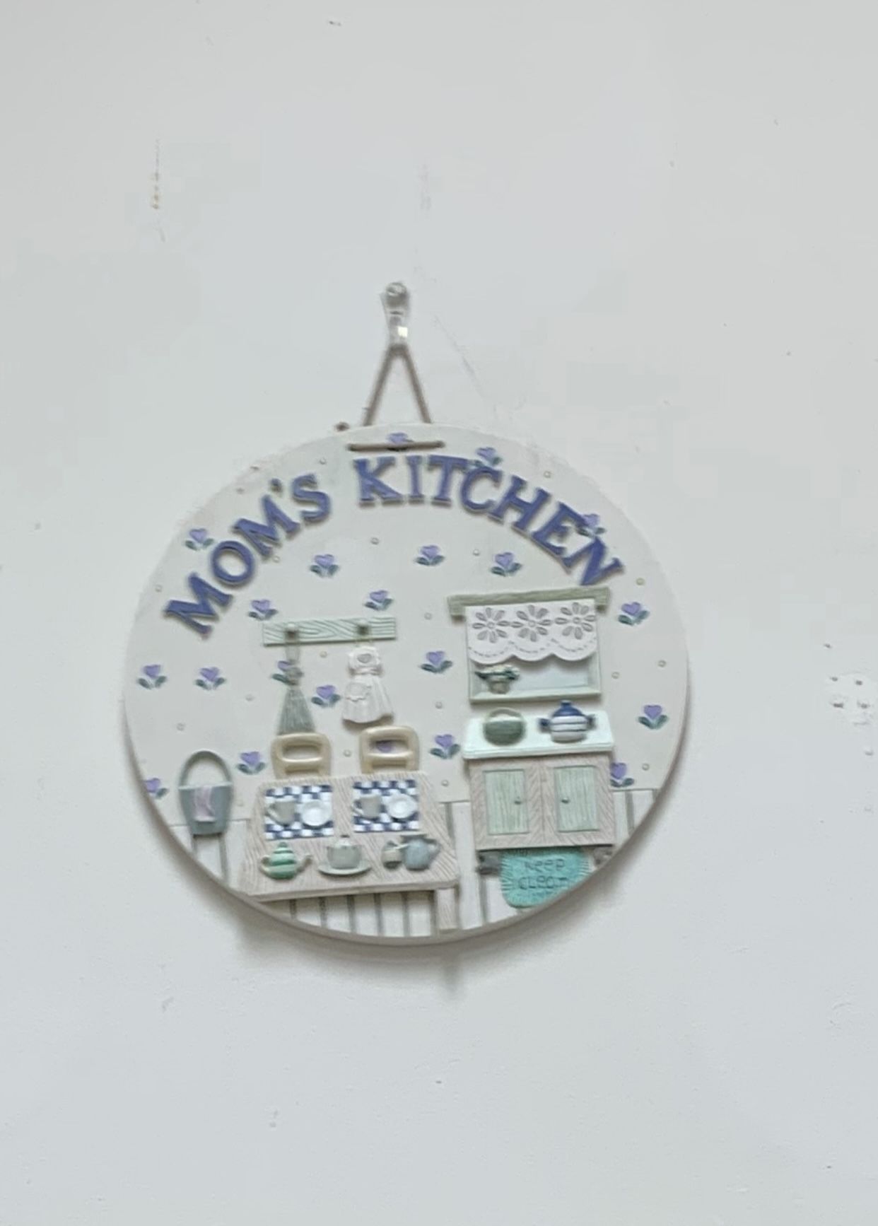 Ceramic Wall Mom’s Kitchen Sign $12