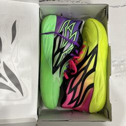 Puma Mens LaMelo Ball MB 02 377411-02 Green Basketball Shoes Sneakers Size 11.5 Used