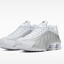 Nike Shox R4 Size 7.5
