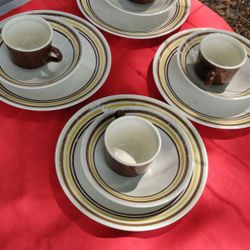 Vintage Mid Century Set For 4 Persons