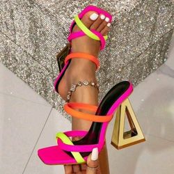 WOMEN'S SANDALS SIZE 5