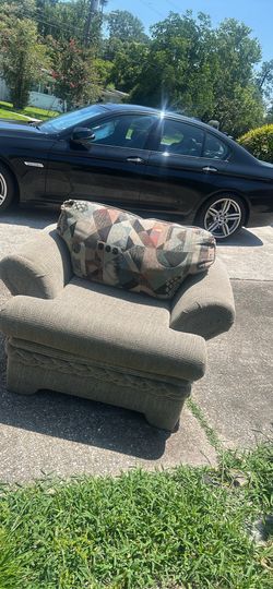 huge chair perfect condition