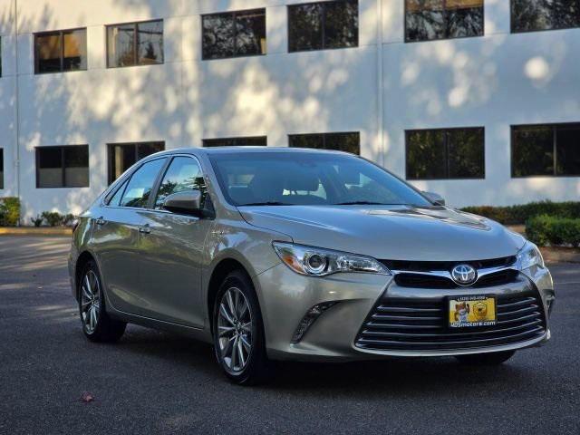 2015 Toyota Camry Hybrid