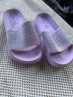 Extremely Me Girls Size 13 Lilac Silver Sparkle Stretch Slides