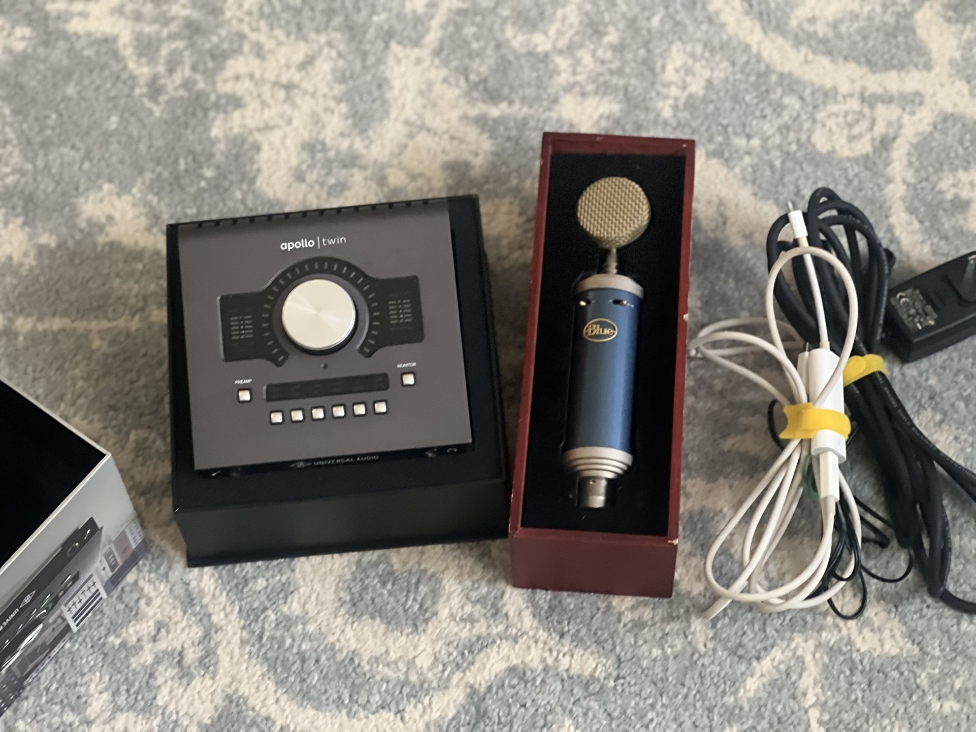 Apollo Twin MKII + Blue Baby Bottle – $550 (firm)