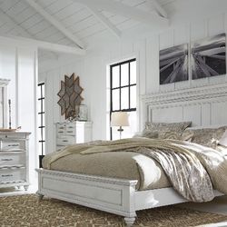 Kanwyn Whitewash Panel Bedroom Set