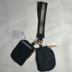Lululemon Dual Pouch Wristlet Black/ Gold