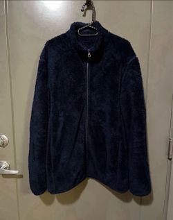 Men’s Large Navy Teddy Jacket (deep Pile Fleece zip up) Jacket By Uniqlo (Pick up🛒 In Bellevue)*Check out my Other Posts 🎁
