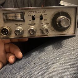 Cobra 21 & Cobra 25 LTD Classic CB Radios. As is $30 for both of them 