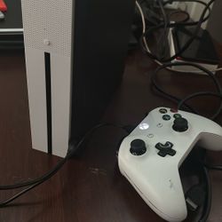 Xbox One S – Console + Controller + HDMI