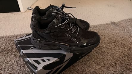 Off white be right back track shoes