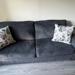 Medium Couch, Lightly Used, GREAT Price!