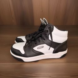 Keen Men’s Shoes. 11