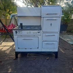 Vintage Wedgewood Stove