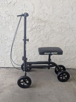 Padded knee scooter