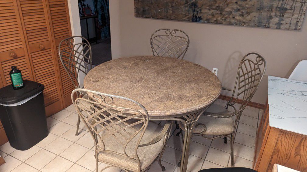 Granite Top Heavy Iron Base Round Gueridon Cafe Center Table With  4 Hooker Wrought Iron 4 Dining Armchairs. Dining Set
