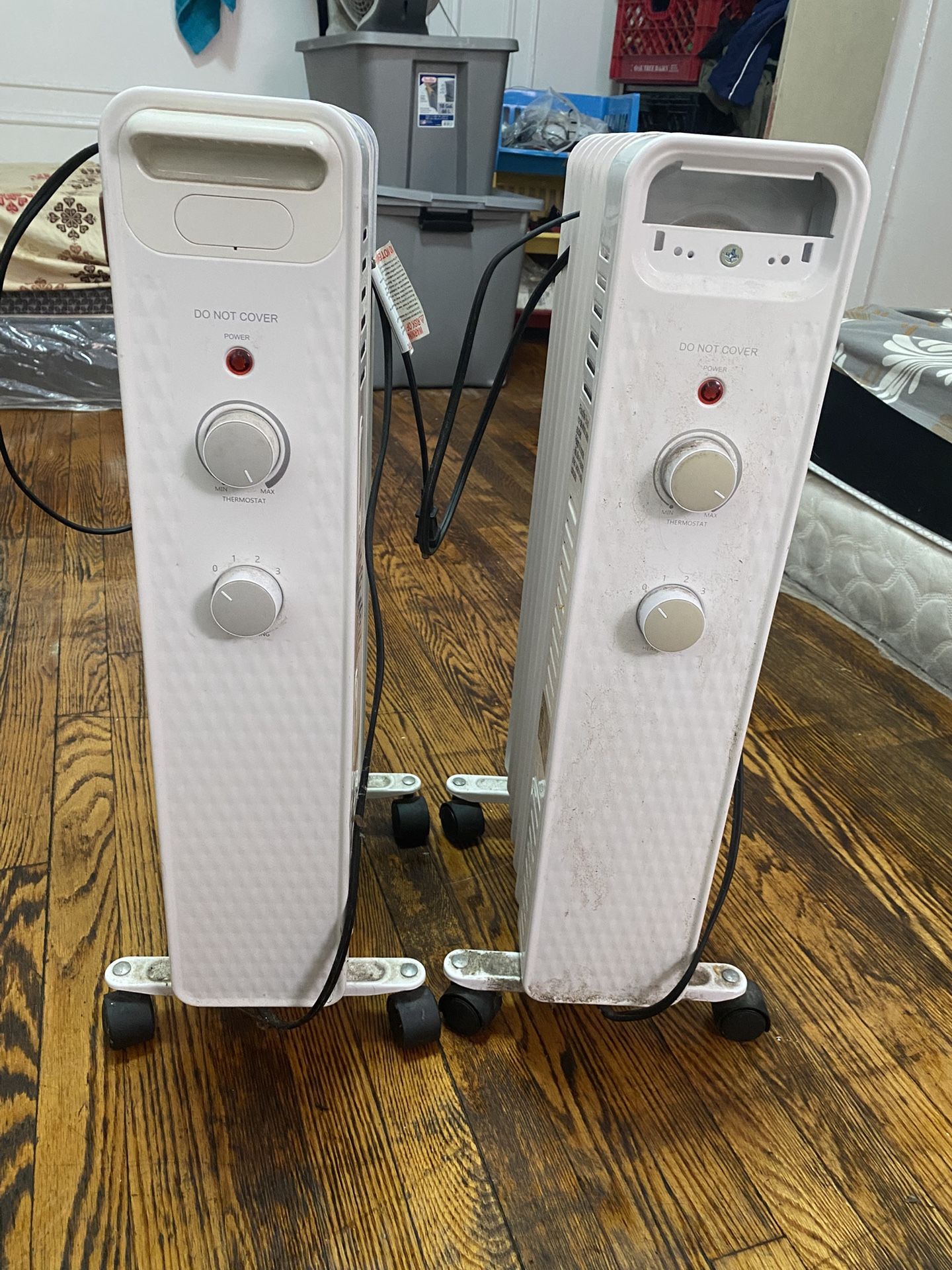 FOR SALE: Intertek 1500W Electric Oil-Filled Radiator Heater โ Works Great!