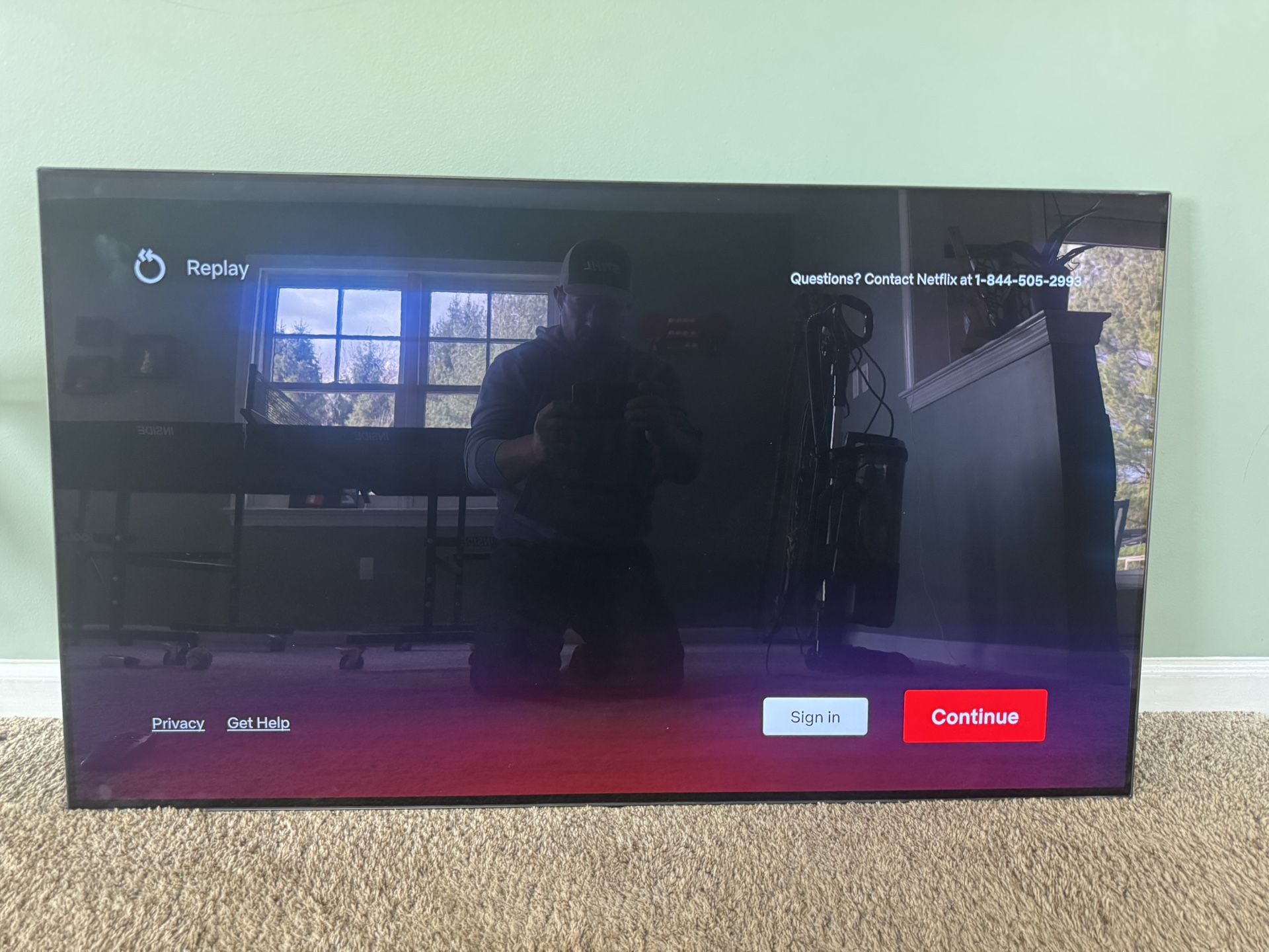 48” OLED TV MINT CONDITION