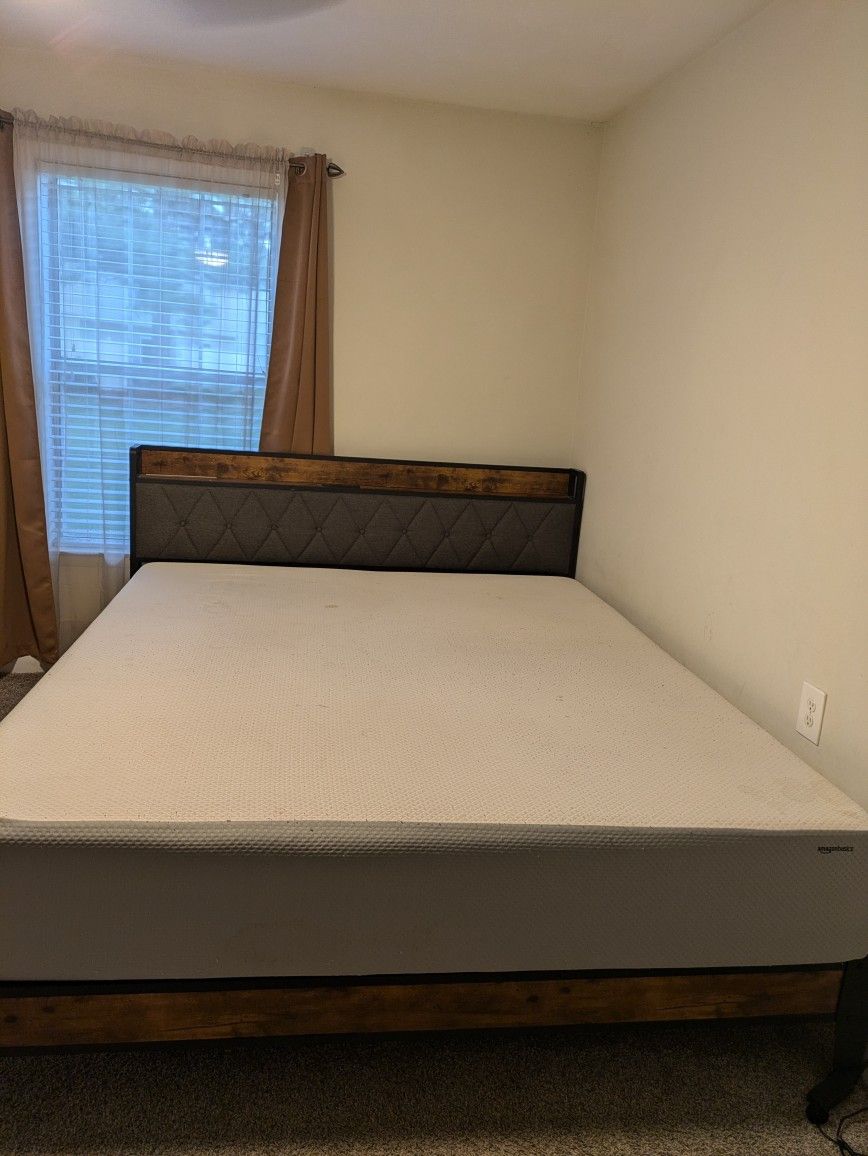 California king bed frame and 12" Amazon basics mattress
