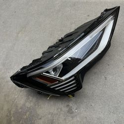 HEADLIGHT 
