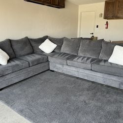 Living Spaces Gray Sectional Sofa Couch Sala 