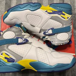 Air Jordan 8 Retro - White Aqua 2019 (Women’s) Size 9