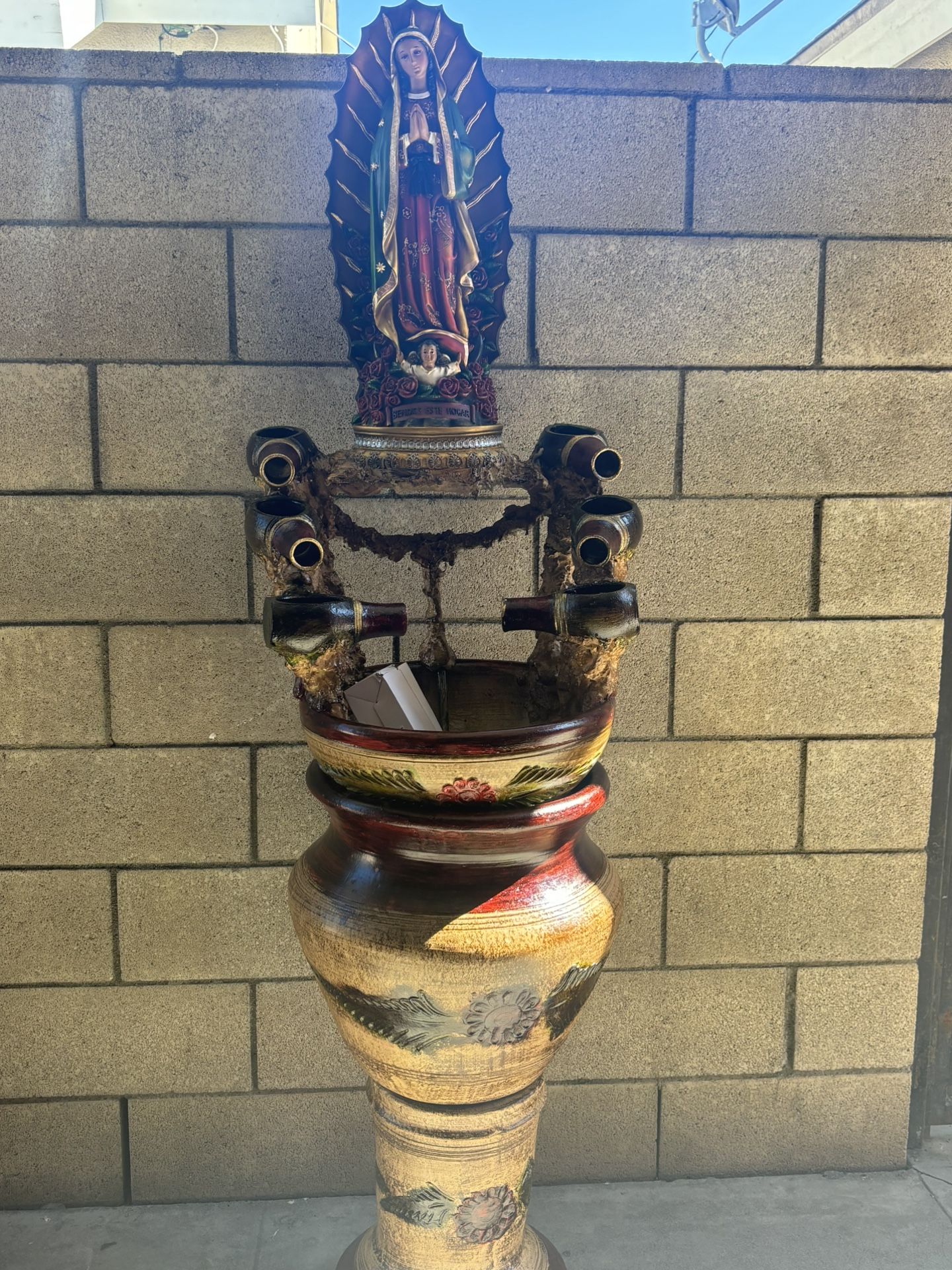 Virgen Con Fuente Nueva