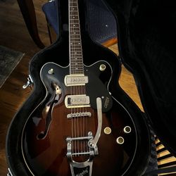 Gretsch Guitars Streamliner Center Block With Bigsby Electric Guitar Brandywine. G2622T. & Case