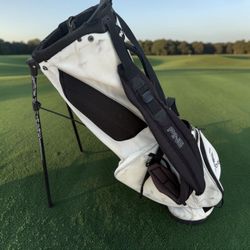 Ping White 4-Way Divide Golf Stand Bag! Some wear. All zippers work great.
