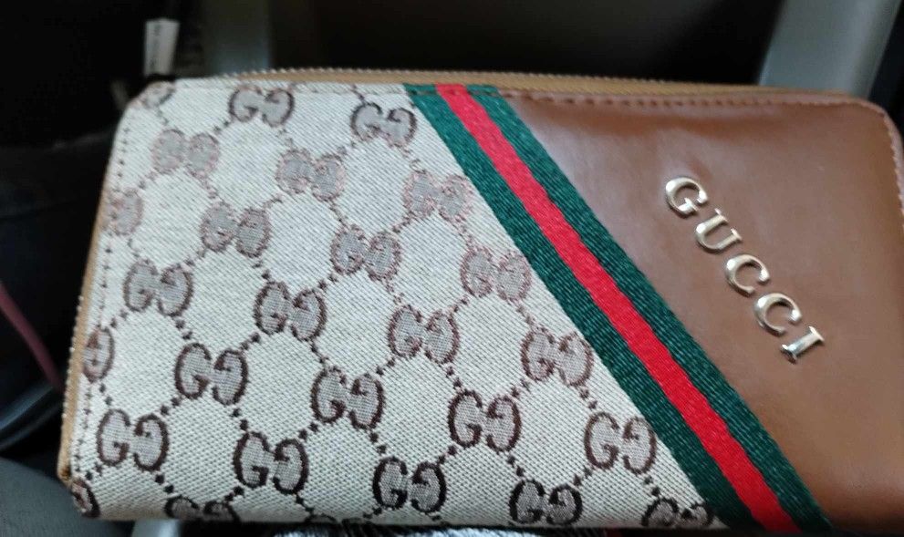 Gucci Wallet