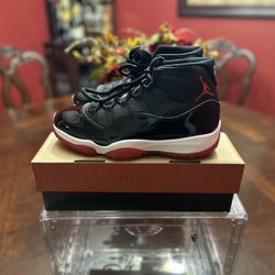 Air Jordan 11 Bred