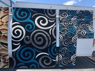 WAREHOUSE FULL OF AREA RUNNERS MATS BEDSHEETS PILLOWS AND MORE