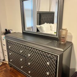 Bedroom set with LED lights