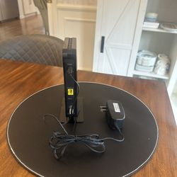 NETGEAR Cable Modem + WiFi Router Combo – Excellent Condition