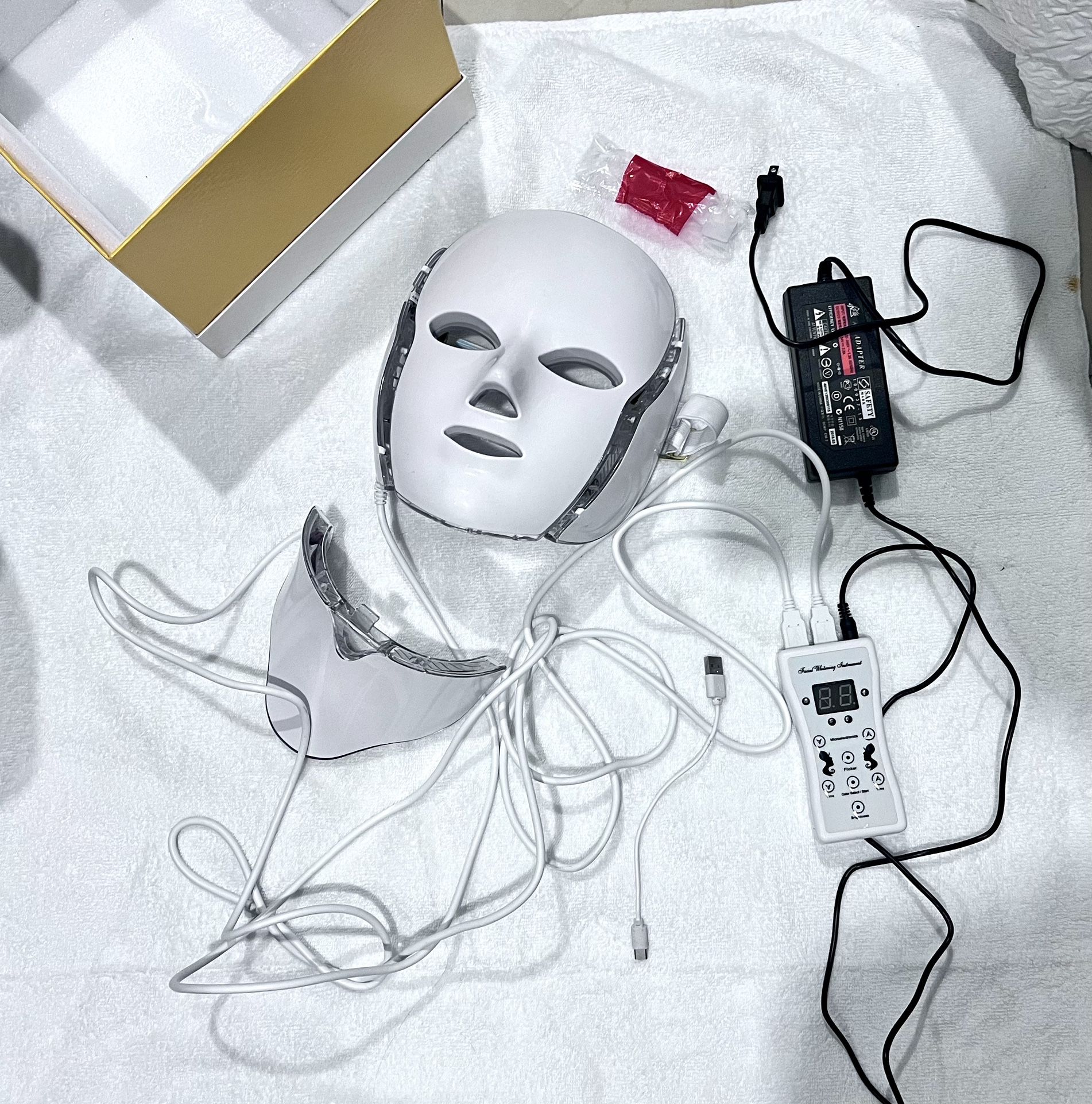 Led Face Mask Light Therapy, Red Light The for Face, 7-1 Colors LED Facial Skin Care Mask