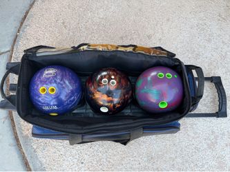 3 Bowling Balls 14 LBS with suite case