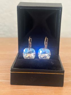 Antique Liz Palacios brass drop earrings in excellent condition
