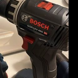 SAY MERRY CHRISTMAS TO SOMEONE NEW NEVER USED BOSCH 6 TOOL SET ONE BATTERY ONE 12 V 18 V CHARGER $625