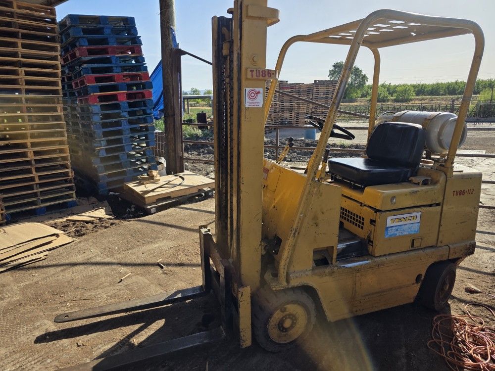 Forklift Caterpillar