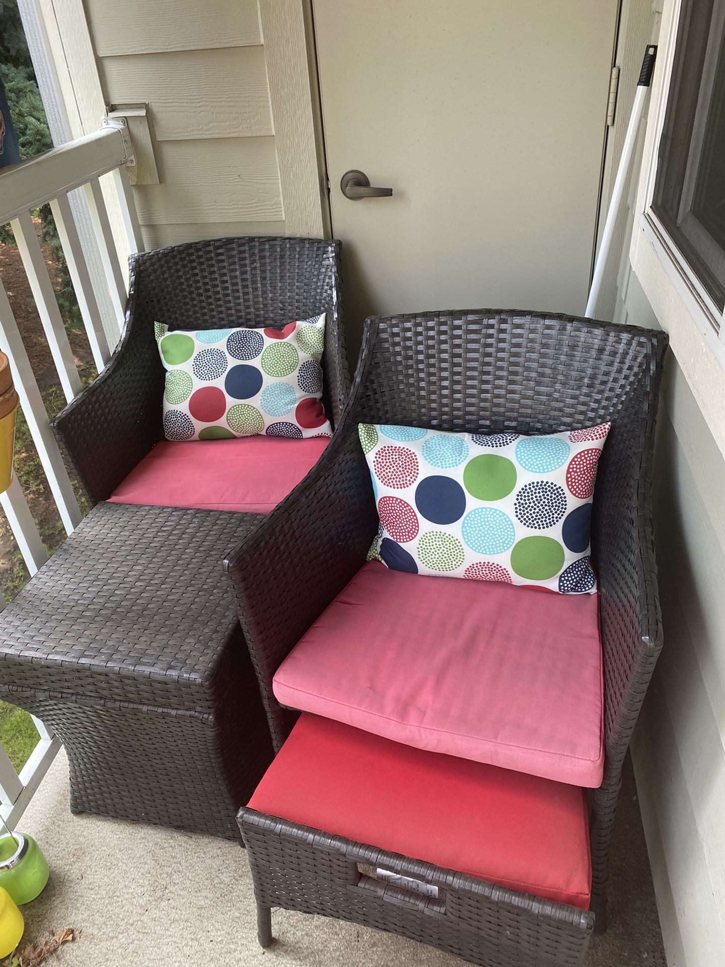 Patio Set - 2 Chairs, Ottomans & Table