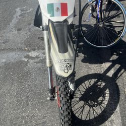 125 Cc Dirt Bike 