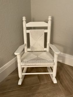 KIDS WOODEN ROCKING CHAIR 