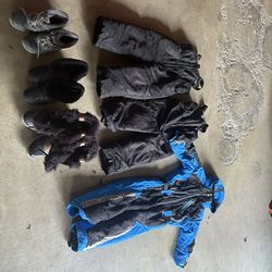 Snow Clothes / Boots