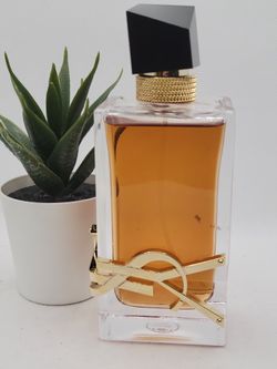 Yves Saint Laurent
 
Libre Eau de Parfum Intense

3 fl 