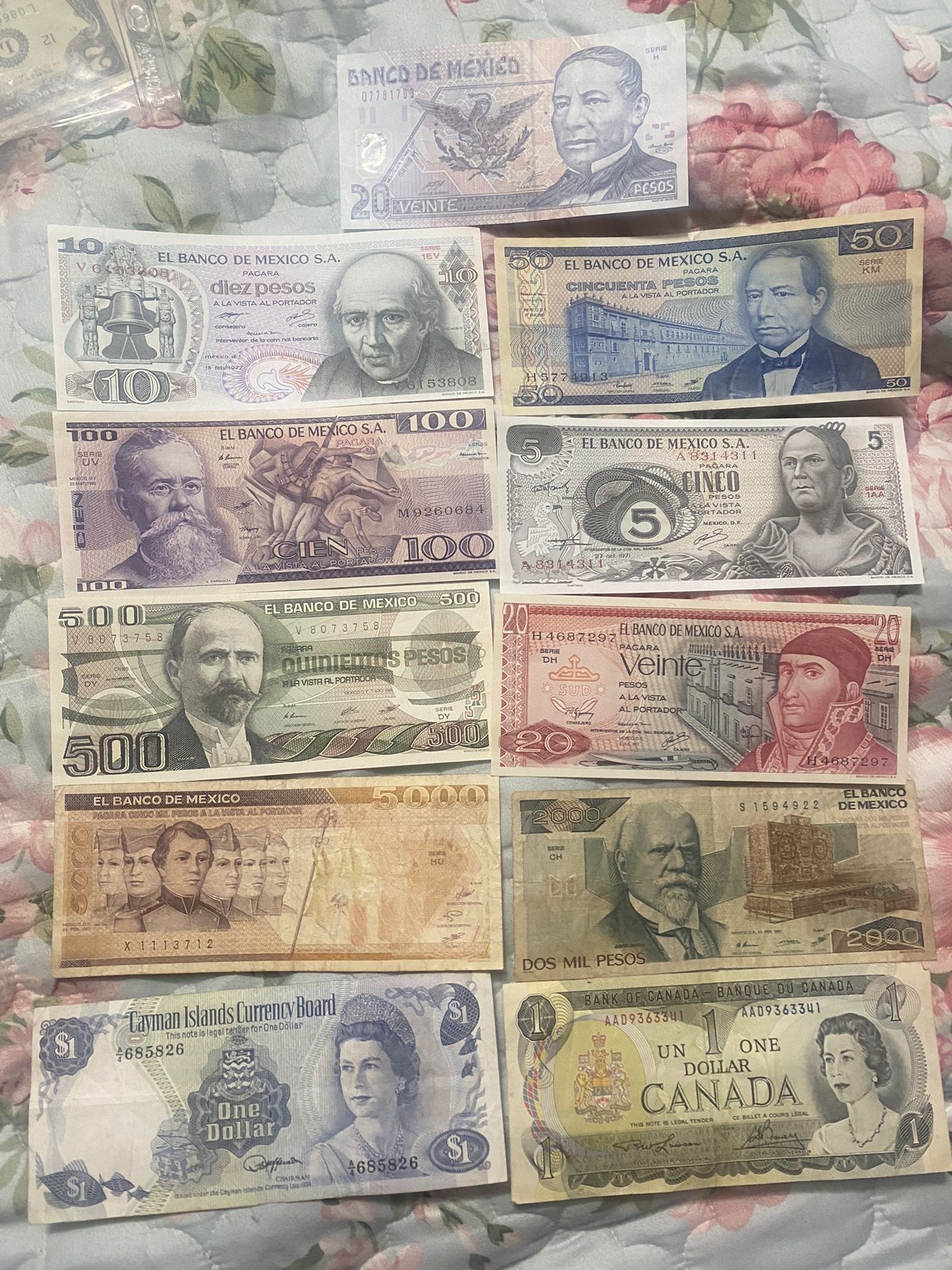 Billetes mexicanos de diferentes años, nuevos y en perfecto estado para colección. Pido $25 cada uno, el precio es firme.