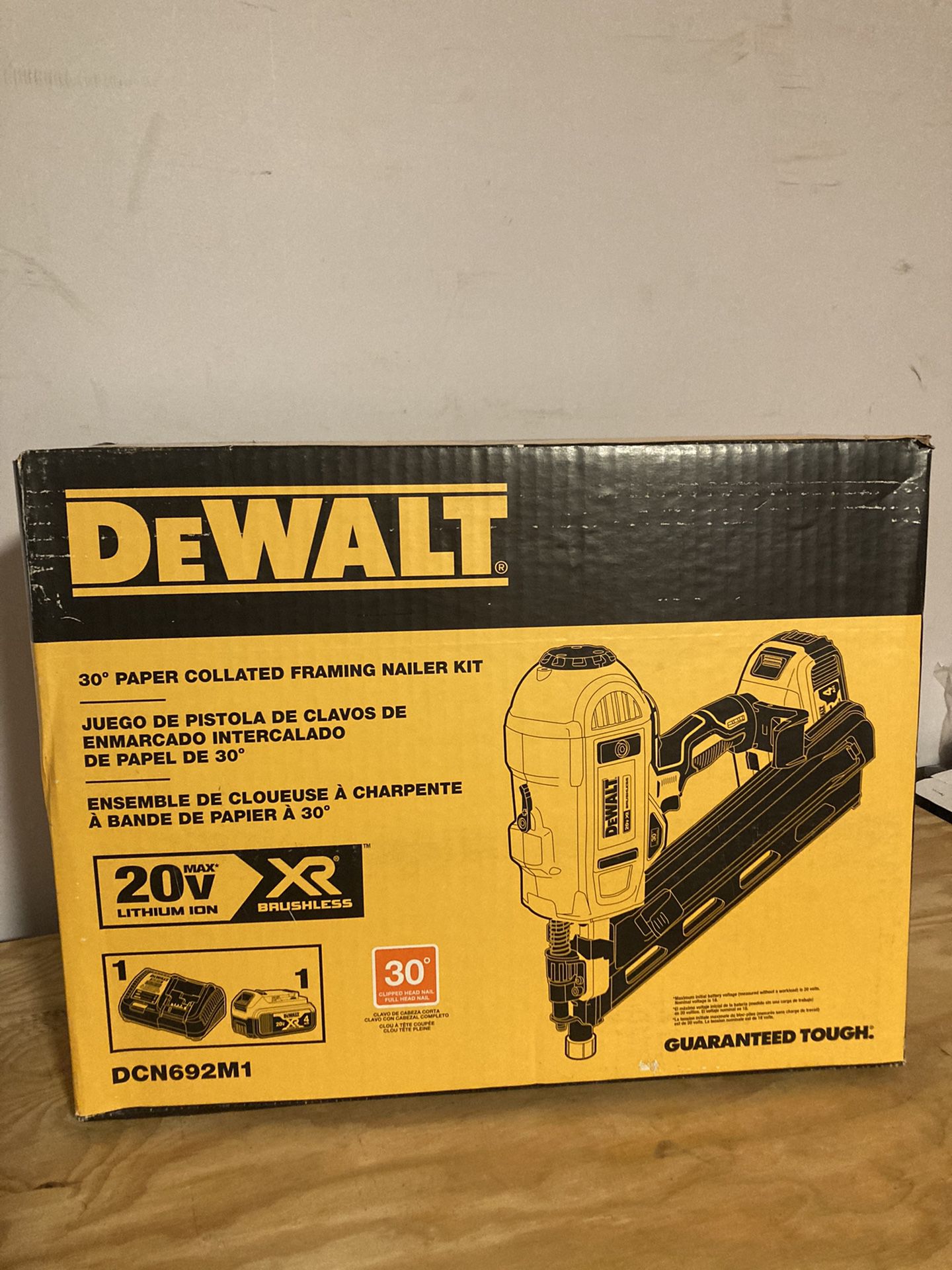 DEWALT 20V MAX XR Brushless 2-Speed 30° Paper Collated Framing Nailer KIT  for Sale in Queens, NY OfferUp