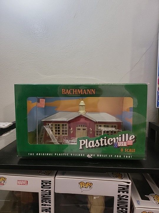 Bachmann #45304 "O" Scale Plasticville Schoolhouse W/ Playground Equip. NIB
