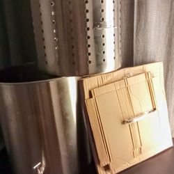 Stainless Steel Pot w/Lid & Basket --$80 obo