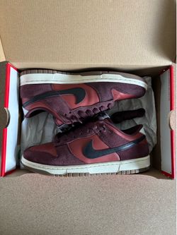 Nike Dunk low burgundy